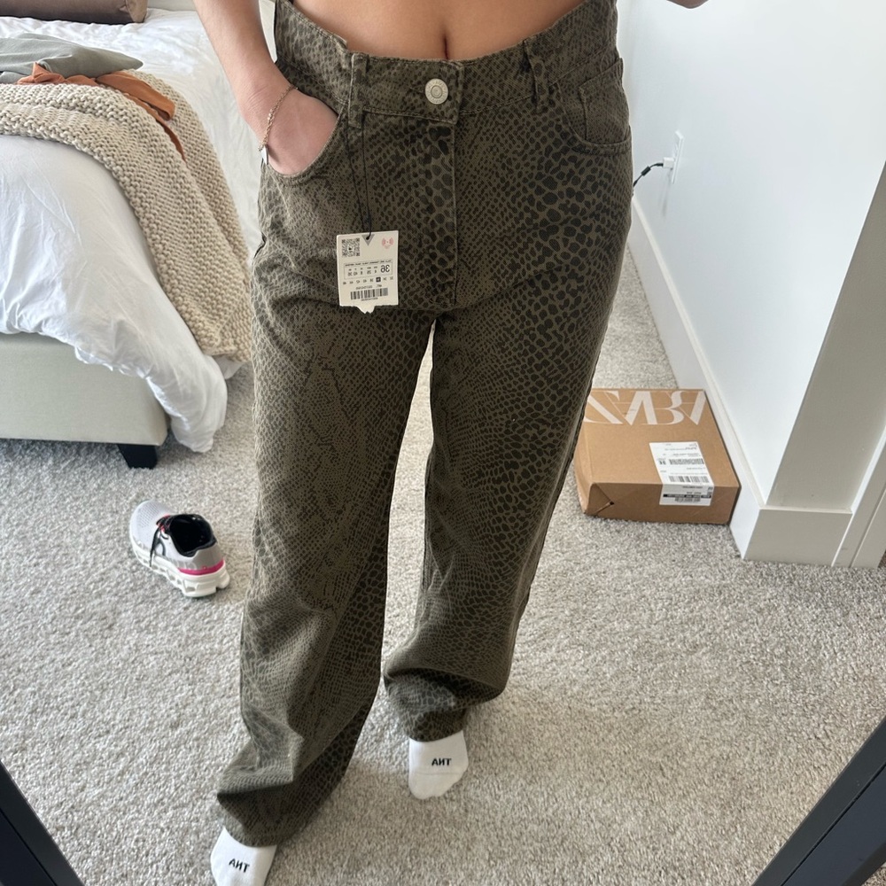 SOLD OUT snake print zara jeans